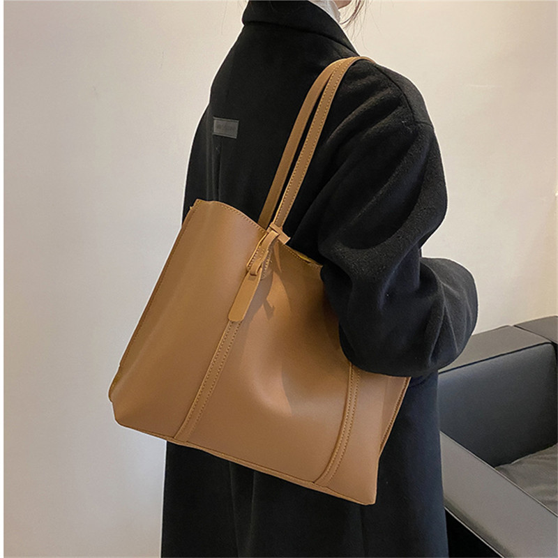 Classic Black Faux Leather Tot - Leatherworking Classic recension och pris