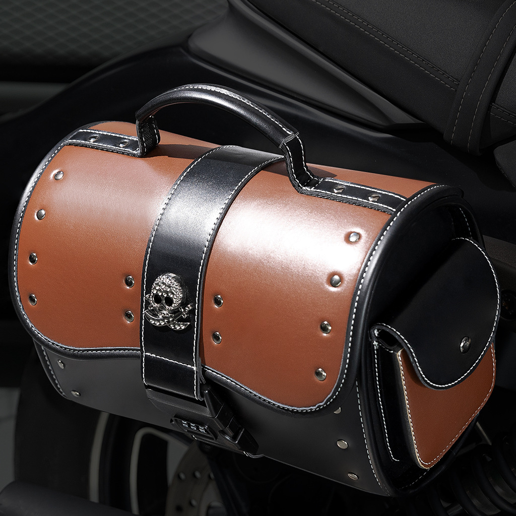 Vintage Skull Motorcycle Side  - Leatherwork Rivets recension och pris